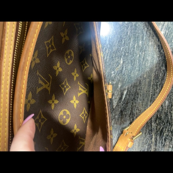 Louis Vuitton sologne purse - Picture 9 of 16